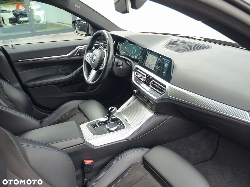 BMW Seria 4 M440i xDrive mHEV sport - 31