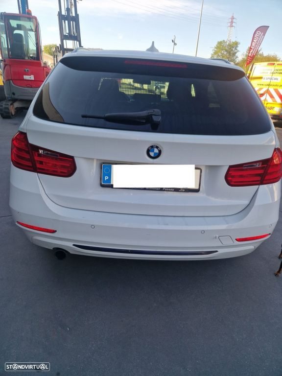 BMW 318 d Touring Auto Line Sport - 11