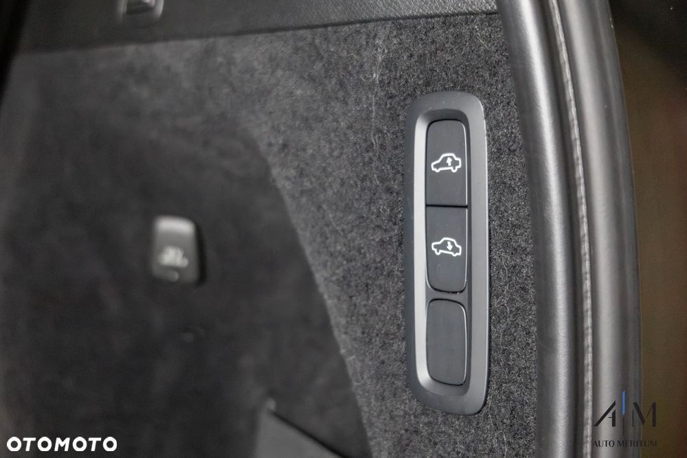 Volvo XC 90 T8 AWD Plug-In Hybrid Ultimate Bright 7os - 38