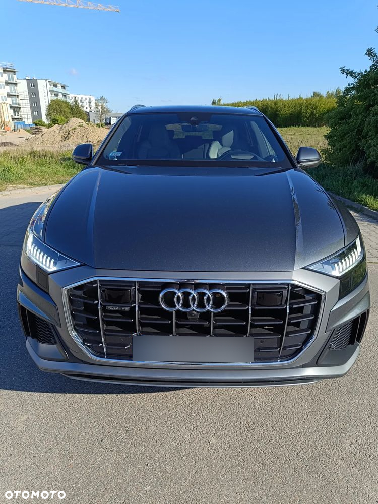 Audi Q8 - 2