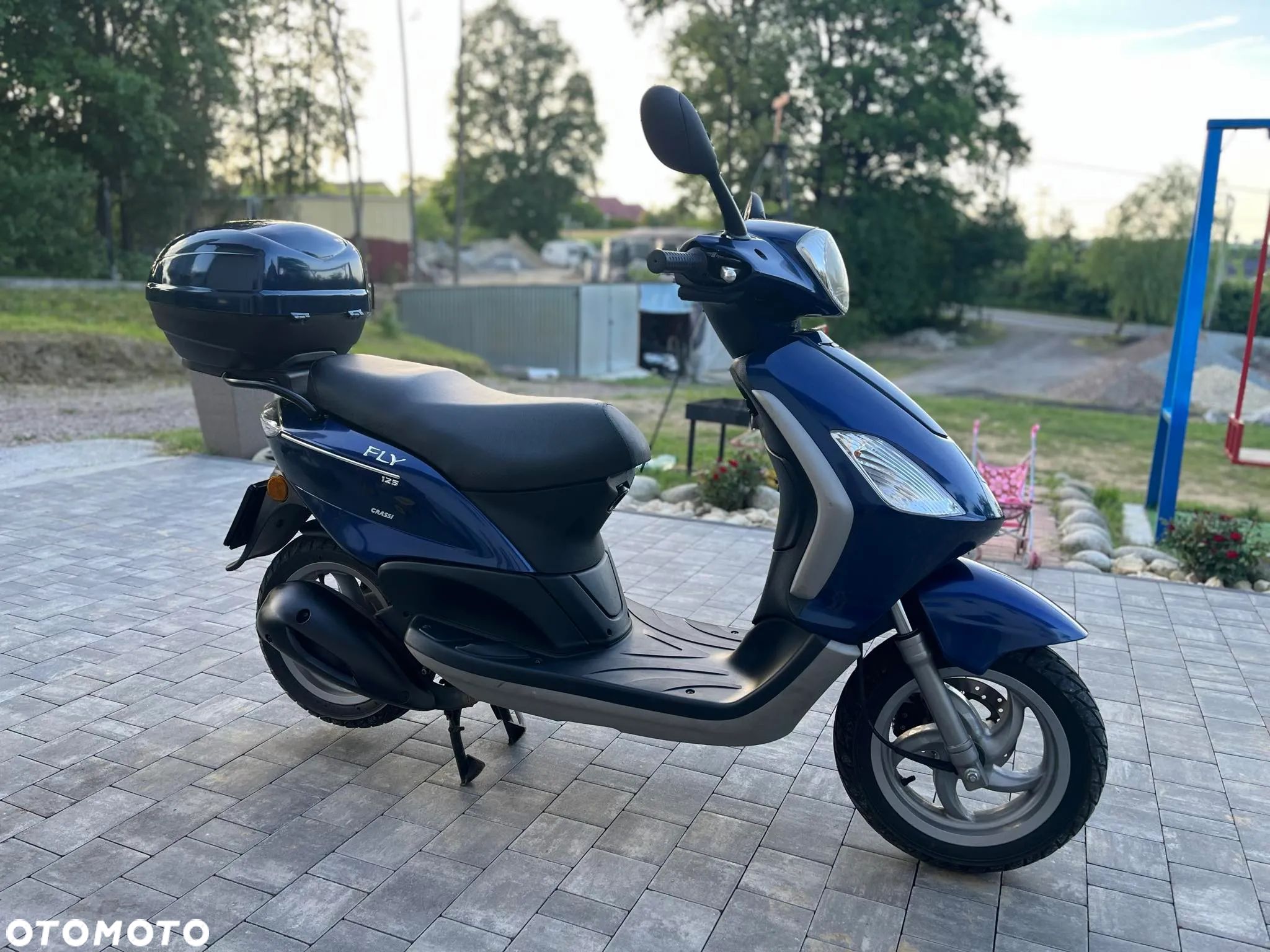 Piaggio FLY - 1