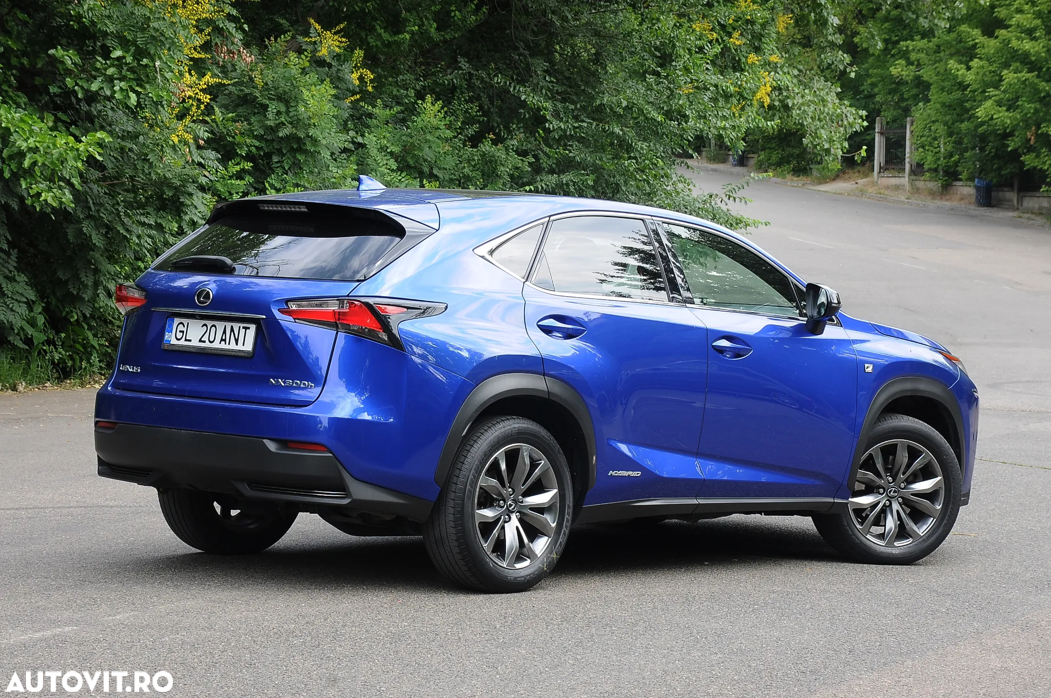 Lexus Seria NX 300h F Sport - 21
