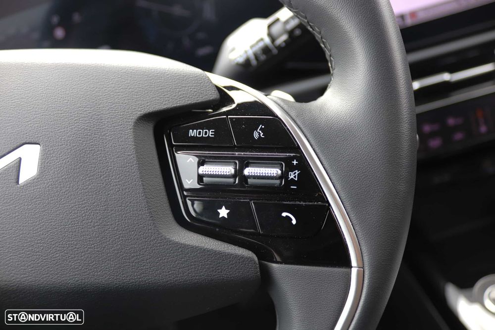 Kia Niro EV 64kWh Drive - 7