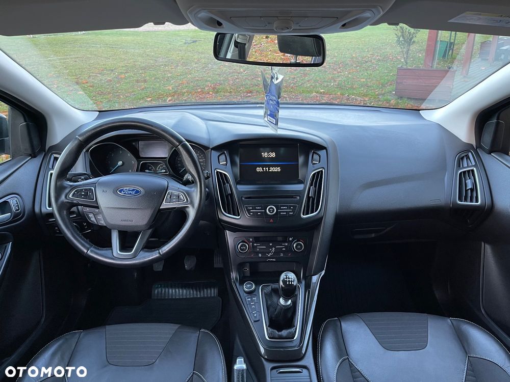 Ford Focus SW ver-turnier-1-5-ecoblue-start--stopp--system-titanium - 11