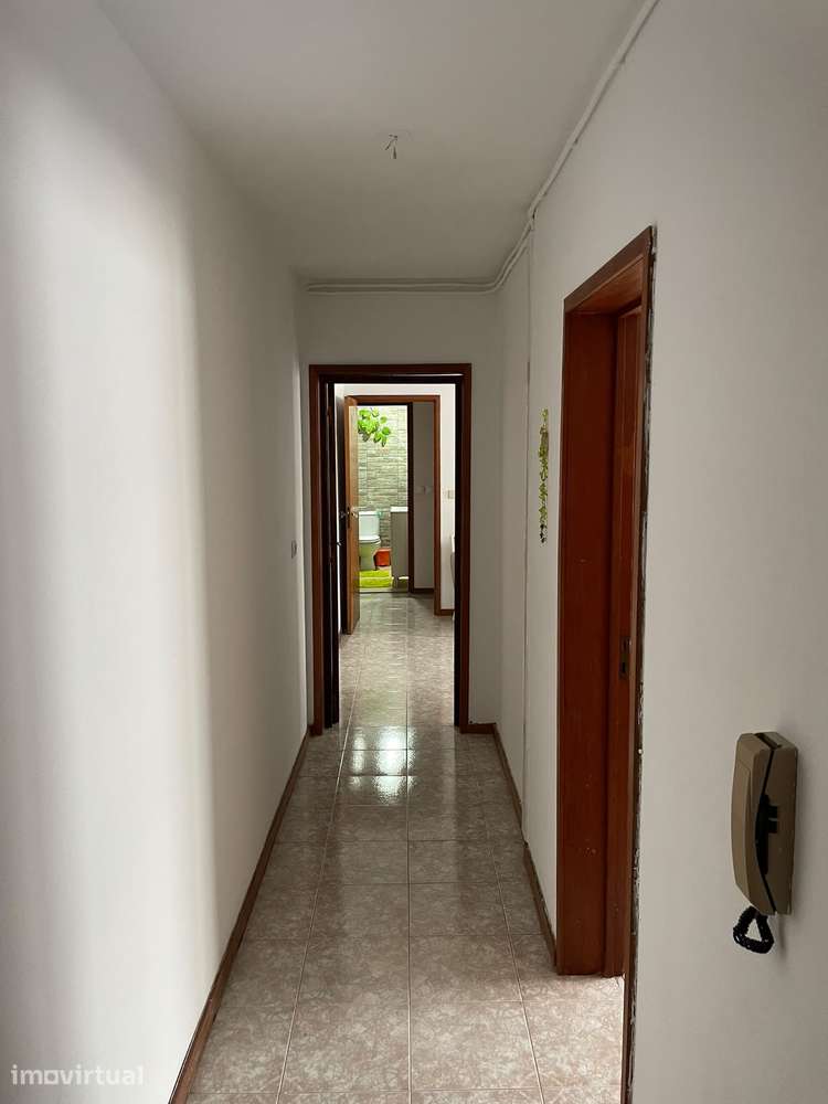 Arrendo T1 a 2 minutos do metro / Vilar de Andorinho - Grande imagem: 4/6