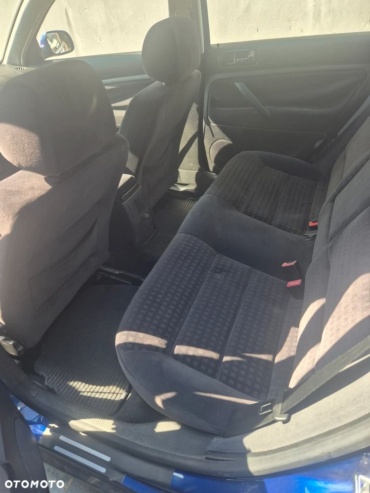 Volkswagen Passat 2.0 Comfortline - 10