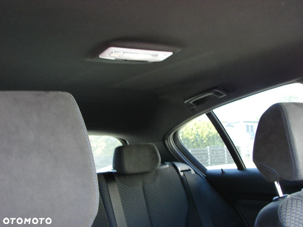 BMW Seria 1 118i Edition M Sport Shadow - 8