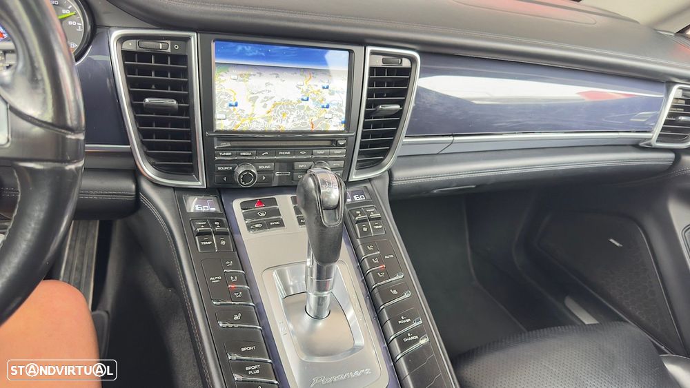 Porsche Panamera - 14