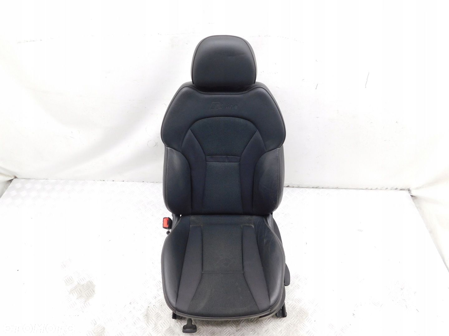 FOTELE komplet KANAPA BOCZKI - AUDI A1 8X 5d Sportback S-LINE - 2