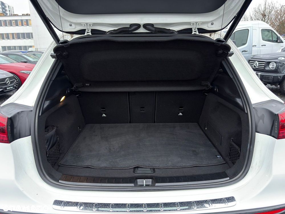 Mercedes-Benz GLA 200 AMG Line - 26