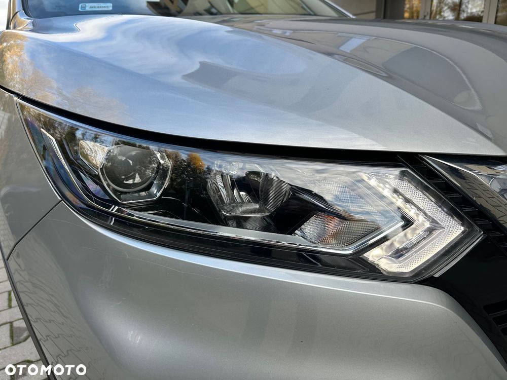 Nissan Qashqai 1.3 DIG-T N-Connecta - 28
