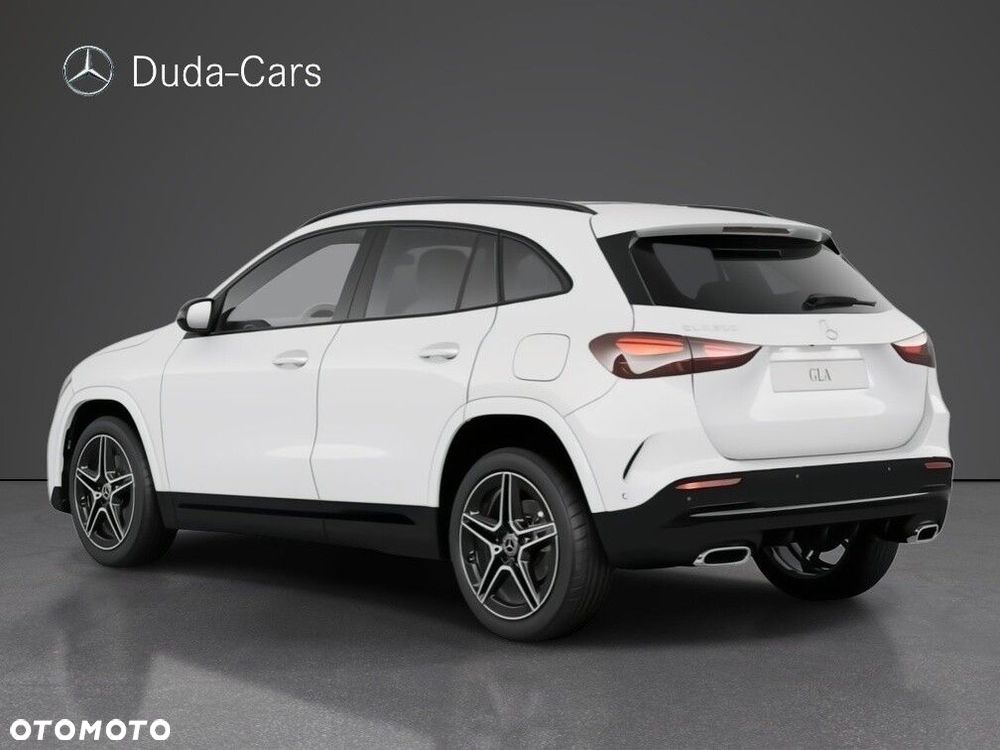 Mercedes-Benz GLA - 6