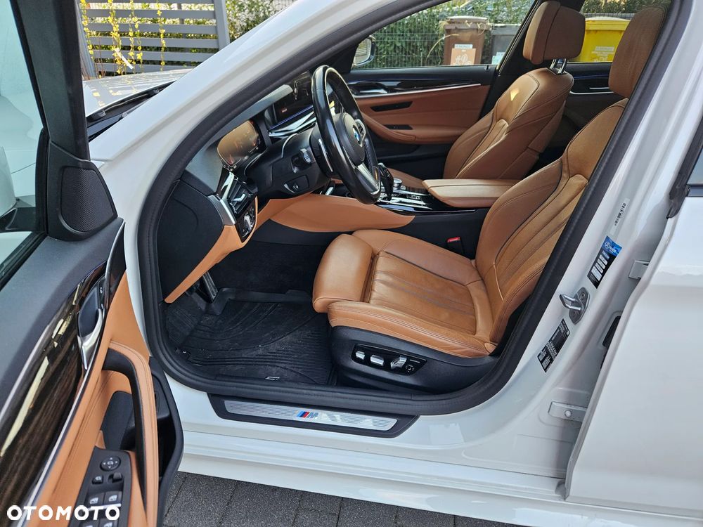 BMW Seria 5 530i - 12