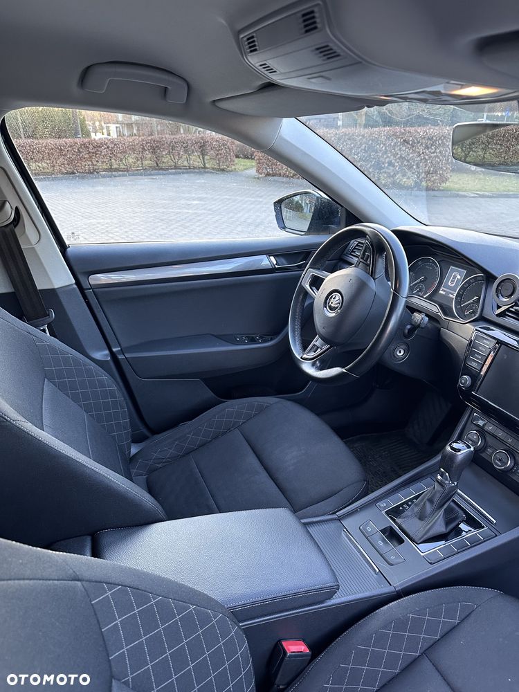 Skoda Superb 2.0 TDI Ambition DSG7 - 9