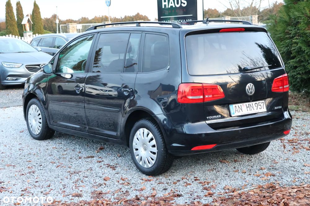 Volkswagen Touran 2.0 TDI DPF BlueMotion Technology Comfortline - 4