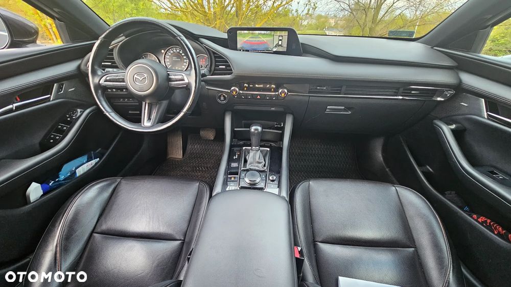 Mazda 3 2.0 mHEV Hikari - 10