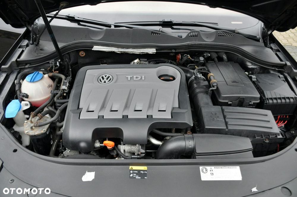 Volkswagen Passat - 39
