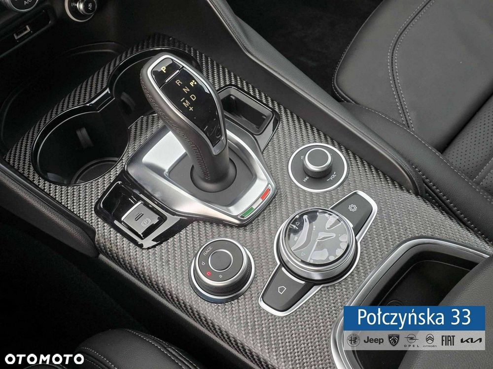 Alfa Romeo Giulia - 27