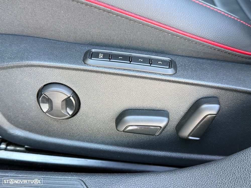 VW Golf 2.0 TSI GTI DSG - 23