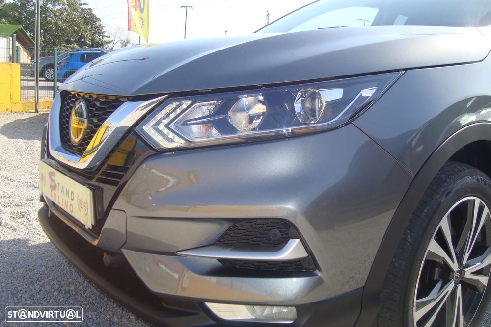 Nissan Qashqai 1.5 dCi N-Connecta J18+Led - 10