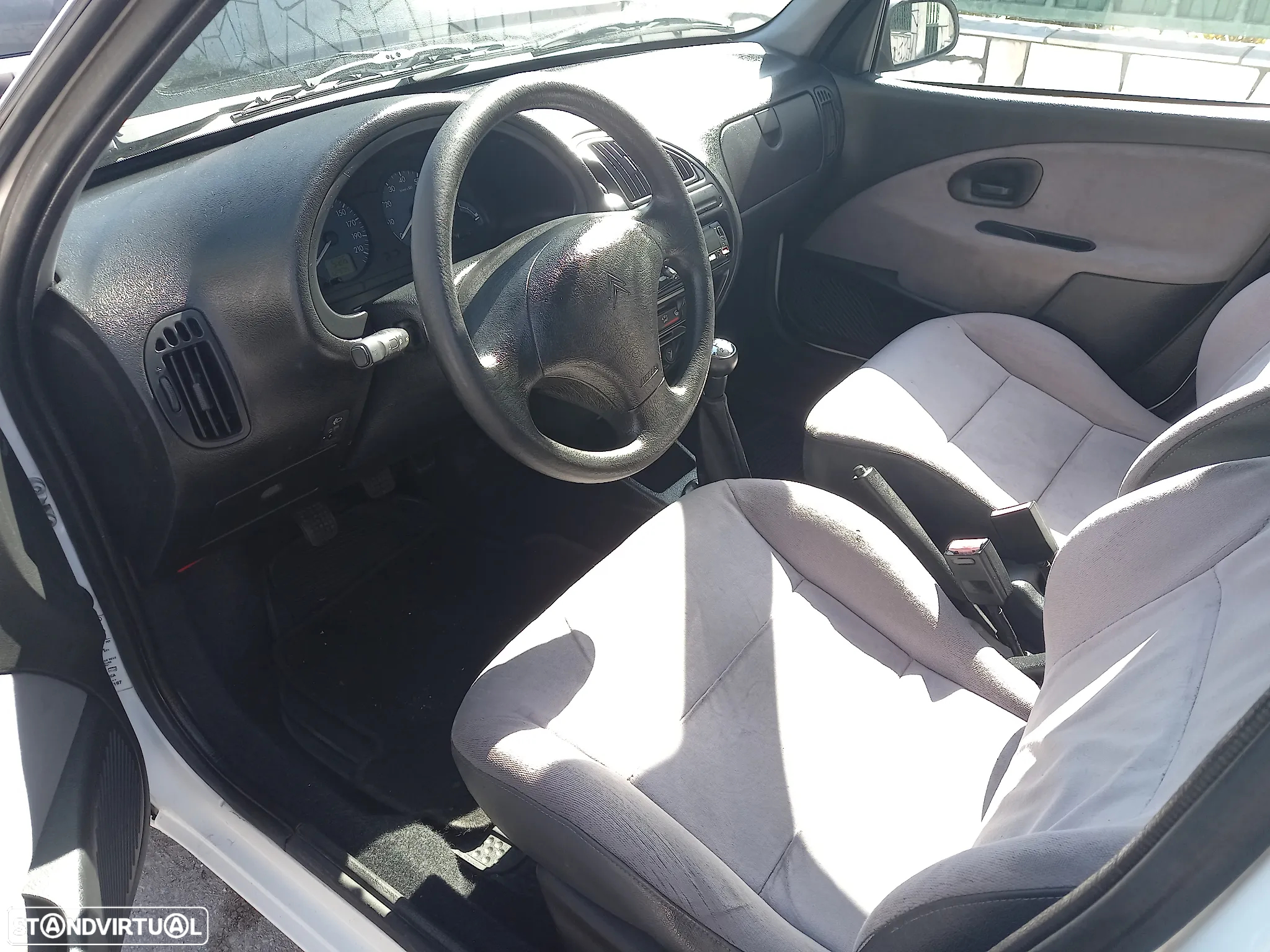 Citroën Saxo 1.1i Exclusive - 9