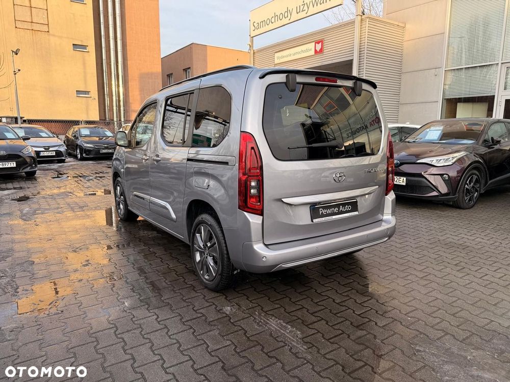 Toyota Proace City Verso 1.5 D-4D Family - 3