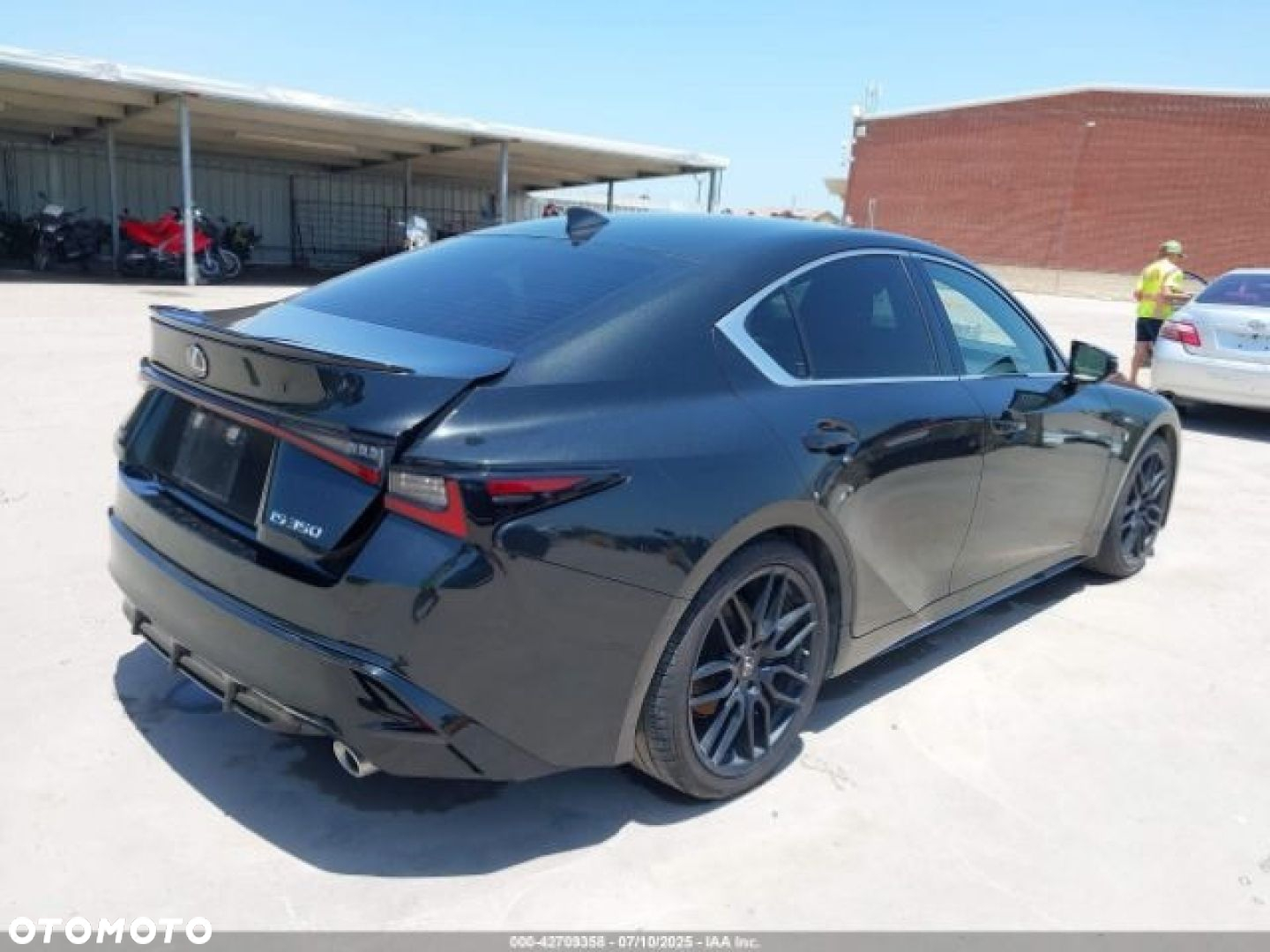 Lexus IS - 7