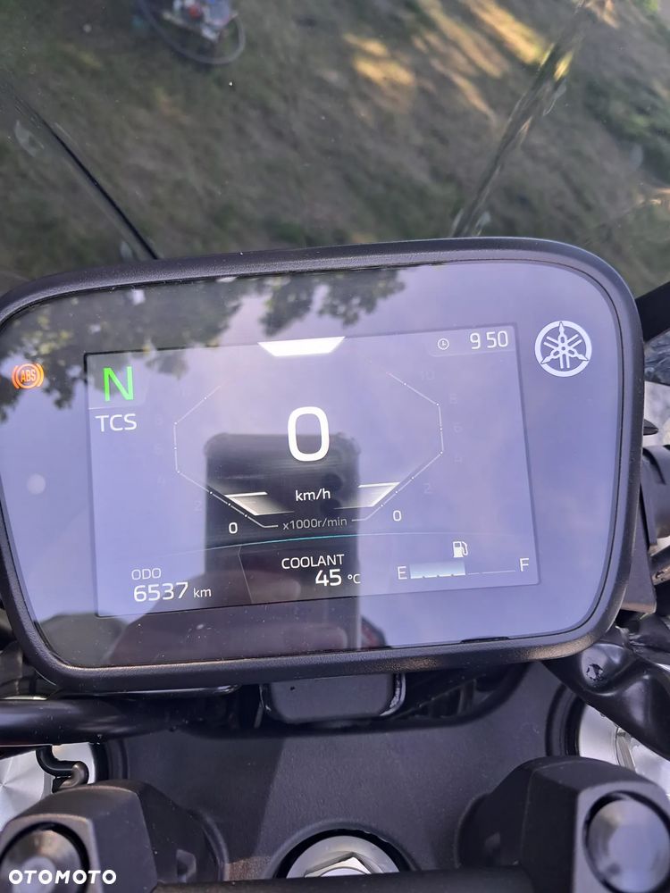 Yamaha MT - 9