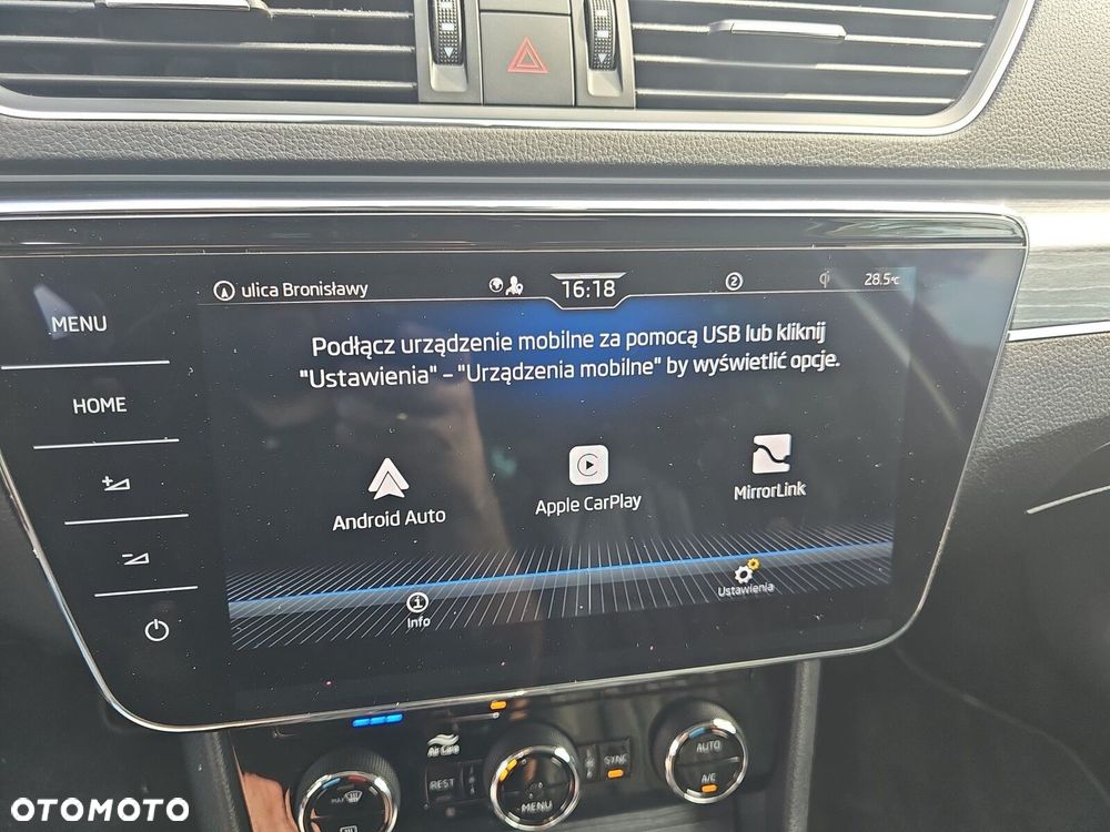 Skoda Superb 2.0 TDI SCR Style DSG - 34