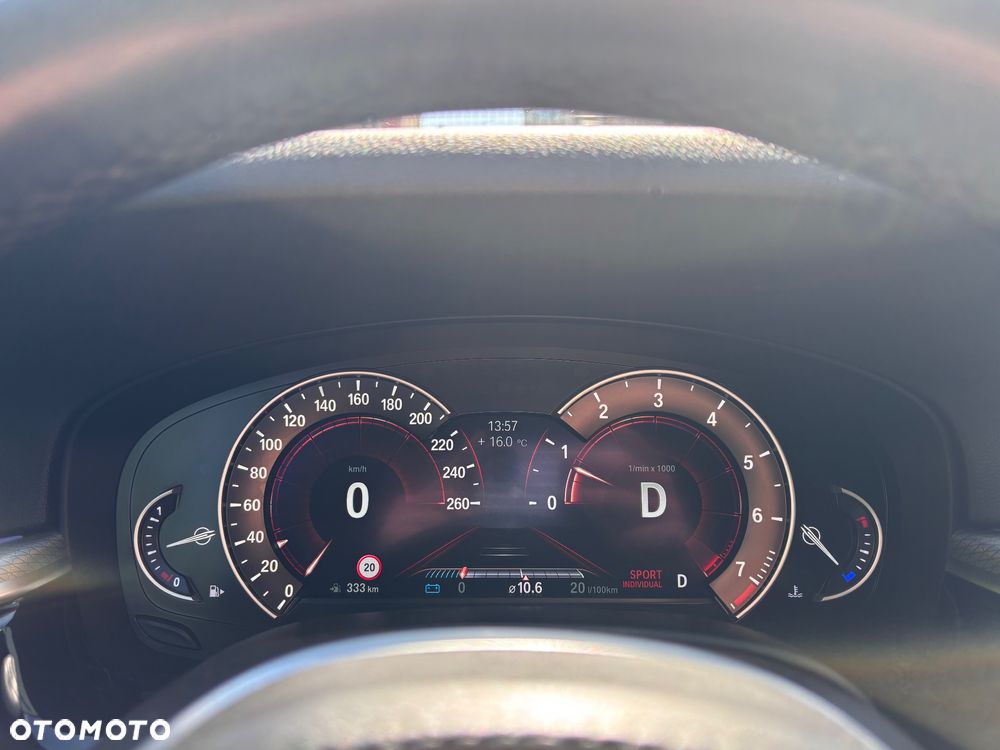 BMW Seria 5 - 16