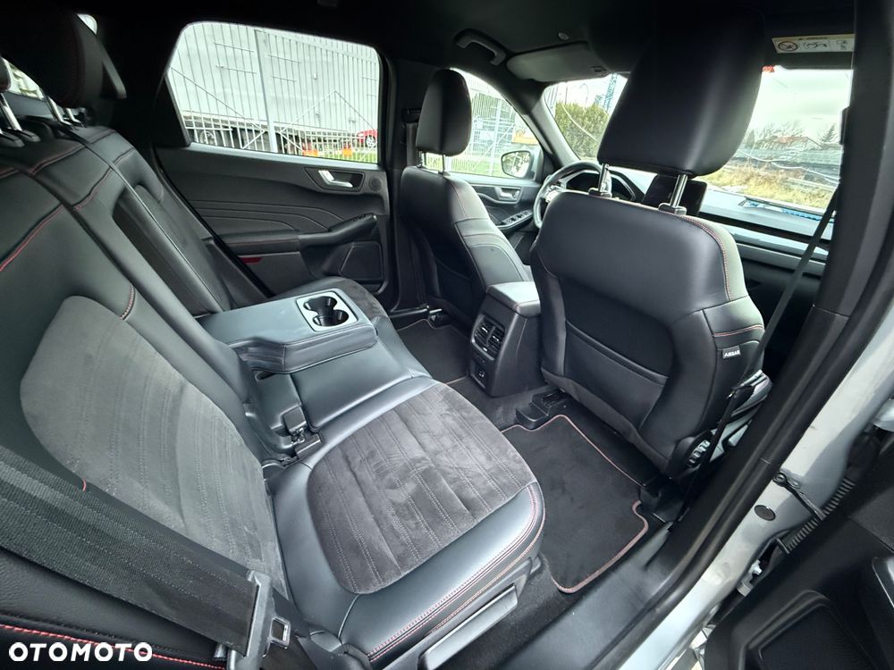 Ford Kuga 2.5 Duratec PHEV ST-LINE X - 9