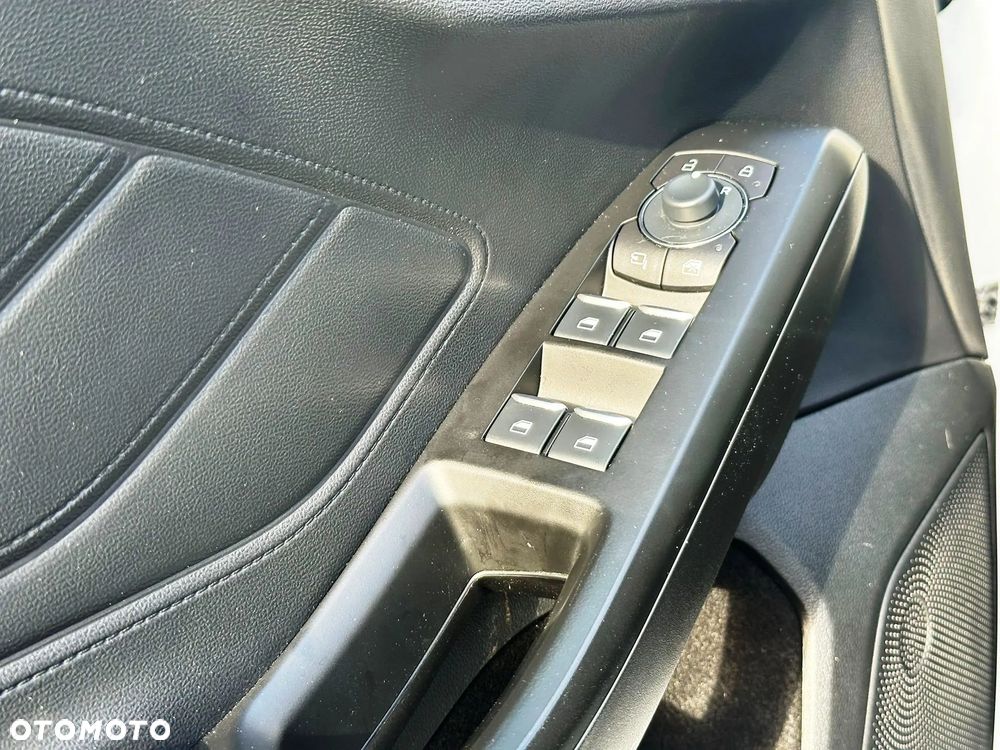 Ford Focus 1.0 EcoBoost Titanium Style - 21