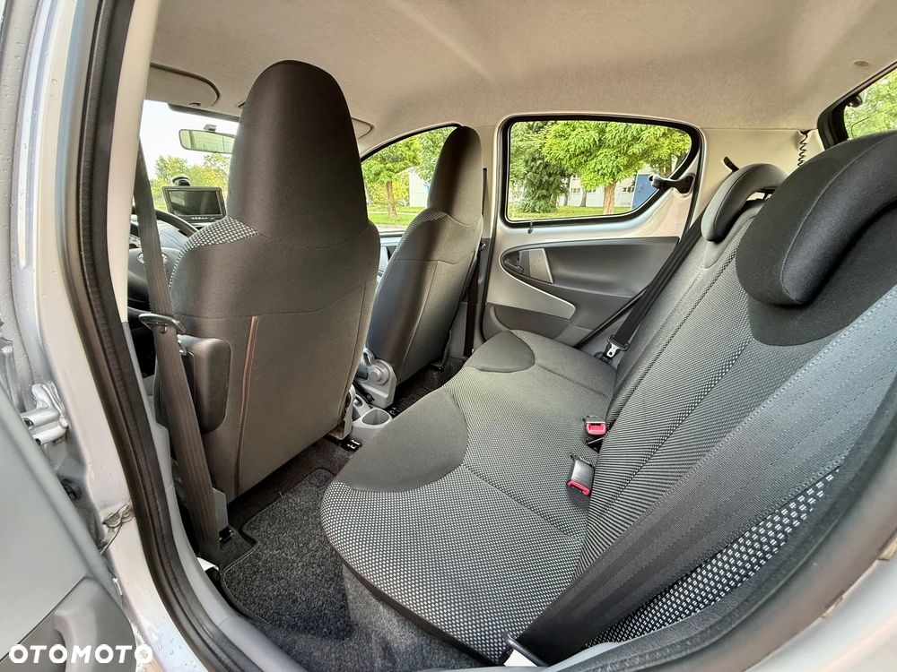 Toyota Aygo 1.0 VVT-i Luna MM A/C - 18