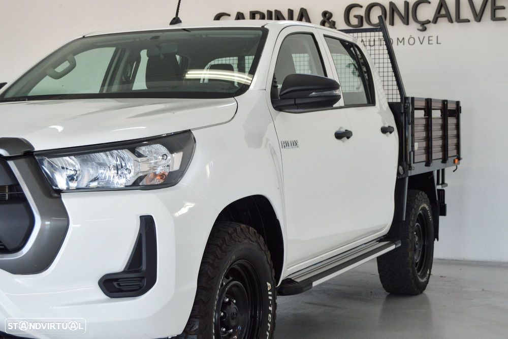 Toyota Hilux 2.4 D-4D 4WD CD CM - 23