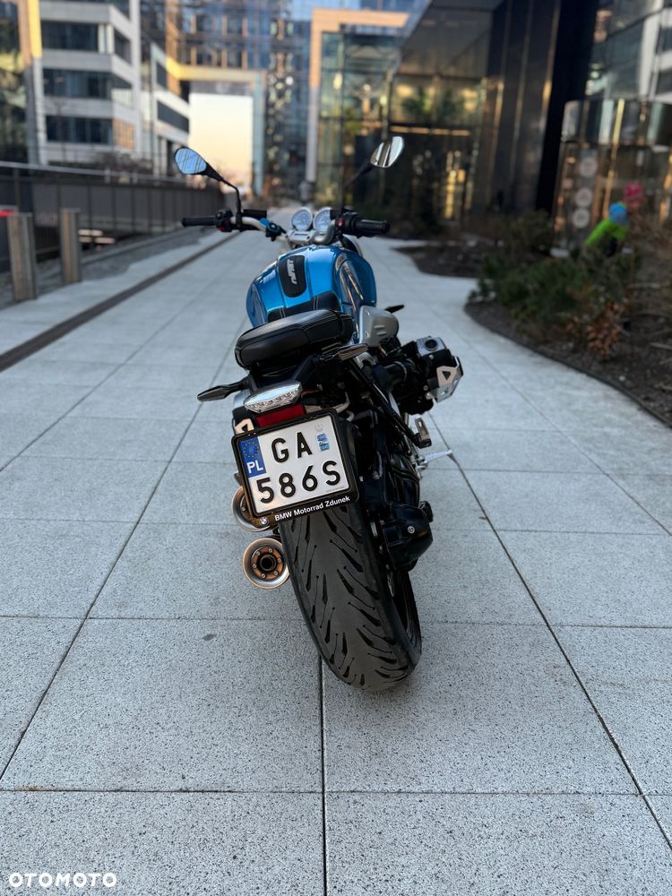BMW R - 2