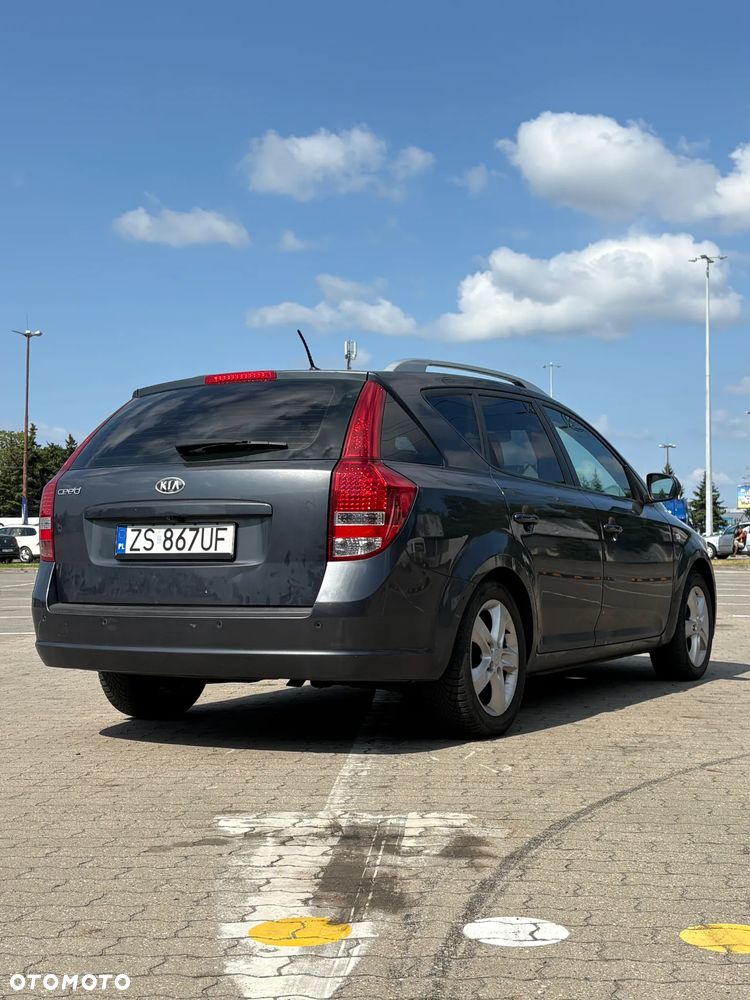 Kia Ceed - 5