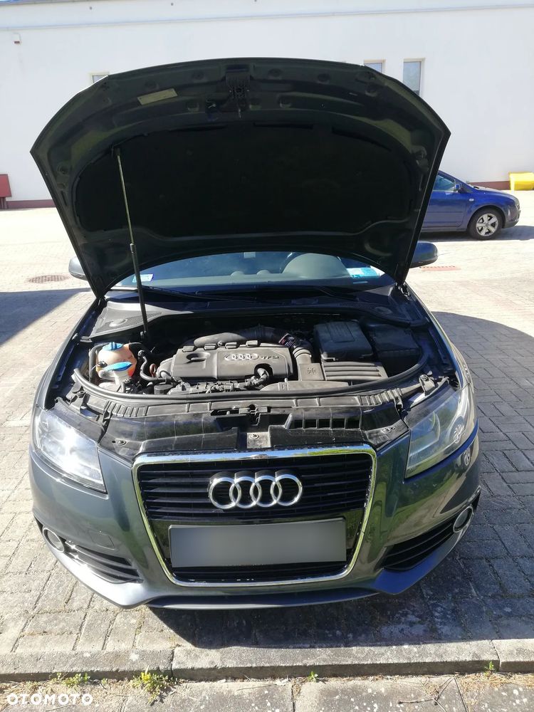 Audi A3 Sportback 1.8 TFSI Ambiente - 9