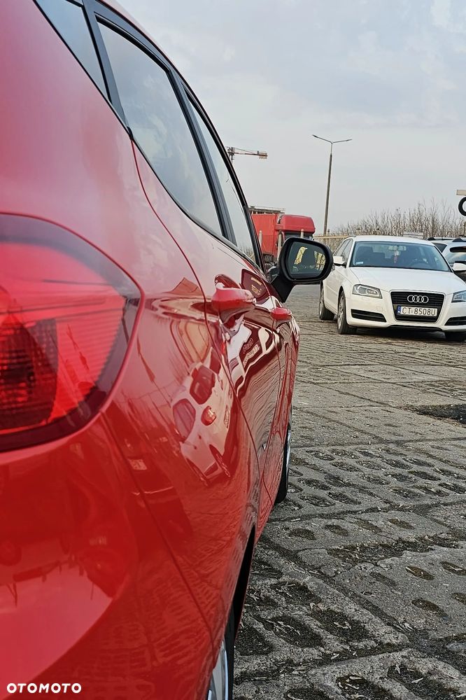 Ford Fiesta 1.1 S&S TITANIUM - 12