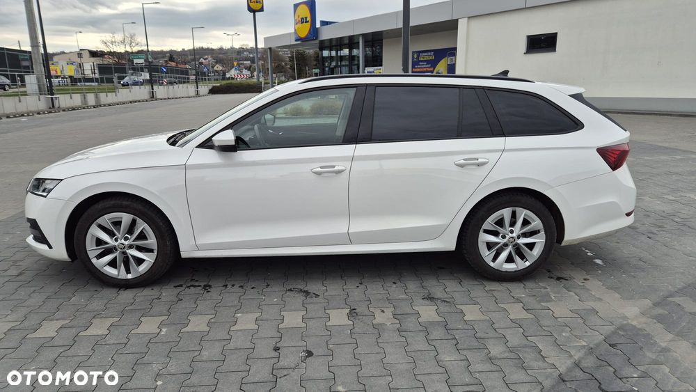 Skoda Octavia - 2