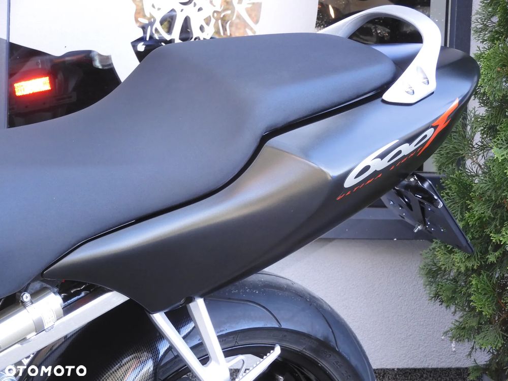 Honda CBR - 37