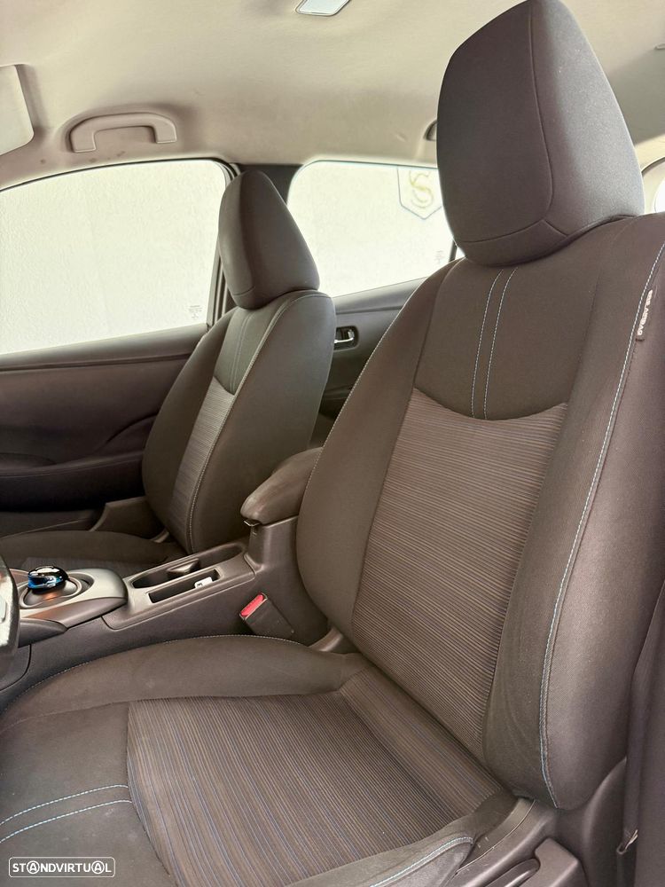 Nissan Leaf Acenta - 23