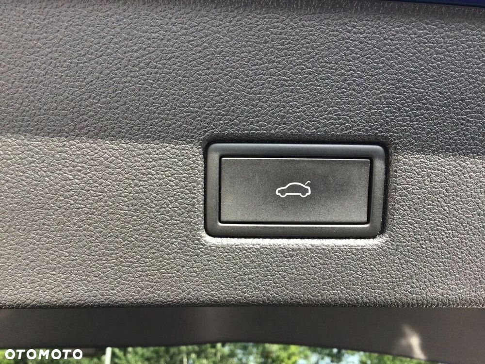 Volkswagen T-Roc 1.5 TSI R-Line DSG - 9