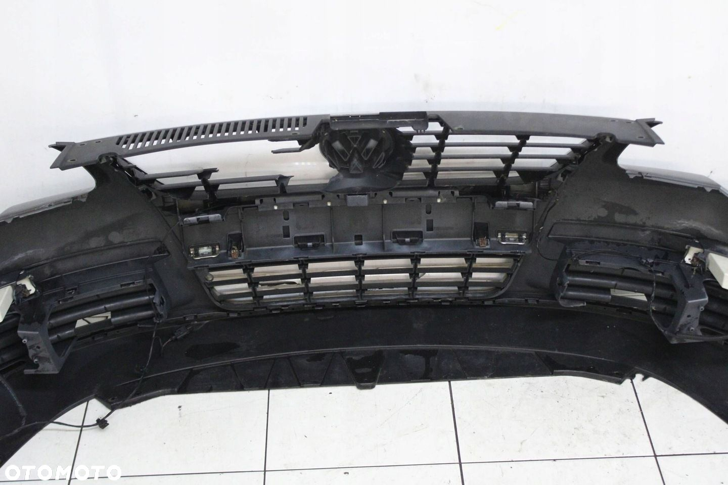 VW PASSAT B6 2005R- ZDERZAK PRZÓD PRZEDNI GRILL KOMPLET LA7T - KOD LAKIERU - 7