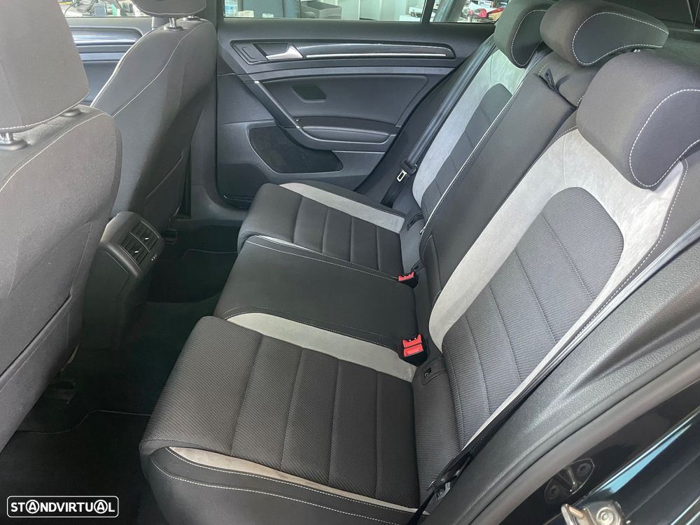 VW Golf R 2.0 TSI OPF 4Motion DSG - 6