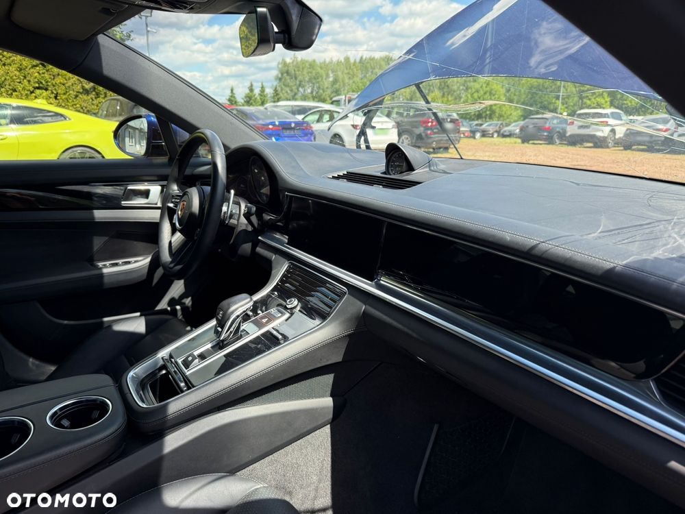 Porsche Panamera 4 E-Hybrid PHEV Executive - 20