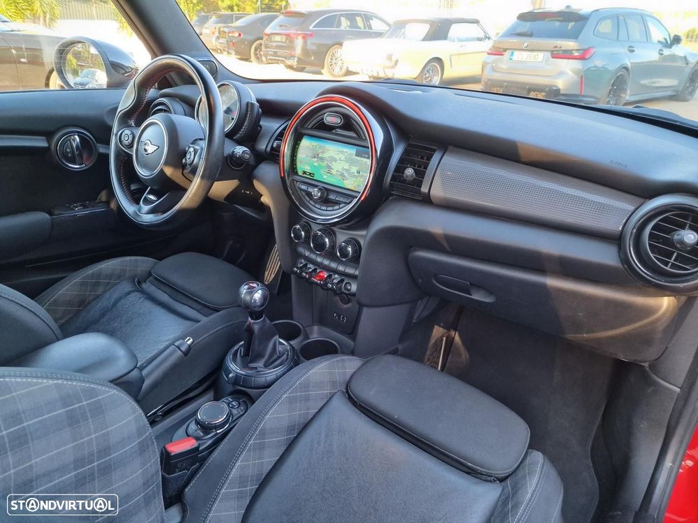 MINI 3 Portas Cooper D - 48
