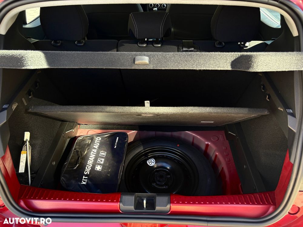 Dacia Sandero Stepway TCe 90 MT6 Comfort - 19