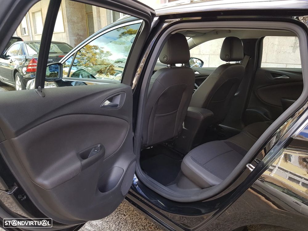 Opel Astra Sports Tourer 1.6 CDTI Innovation S/S RM6/SOB/5PC/5PB - 31