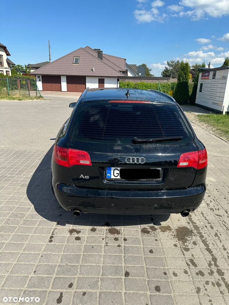 Audi A6 Avant 2.4 - 5