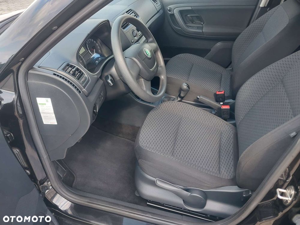 Skoda Fabia 1.2 HTP Ambition - 10